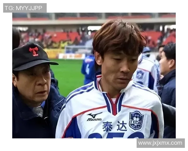 八零年代中国足球球星回顾与影响力分析:他们如何塑造中国足球的辉煌与低谷 八零年代中国足球球星回顾与影响力分析:他们如何塑造中国足球的辉煌与低谷