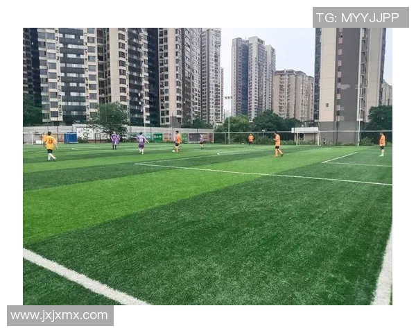 绝顶足球球星荣耀绽放引领绿茵场激情与辉煌新时代 绝顶足球球星荣耀绽放引领绿茵场激情与辉煌新时代